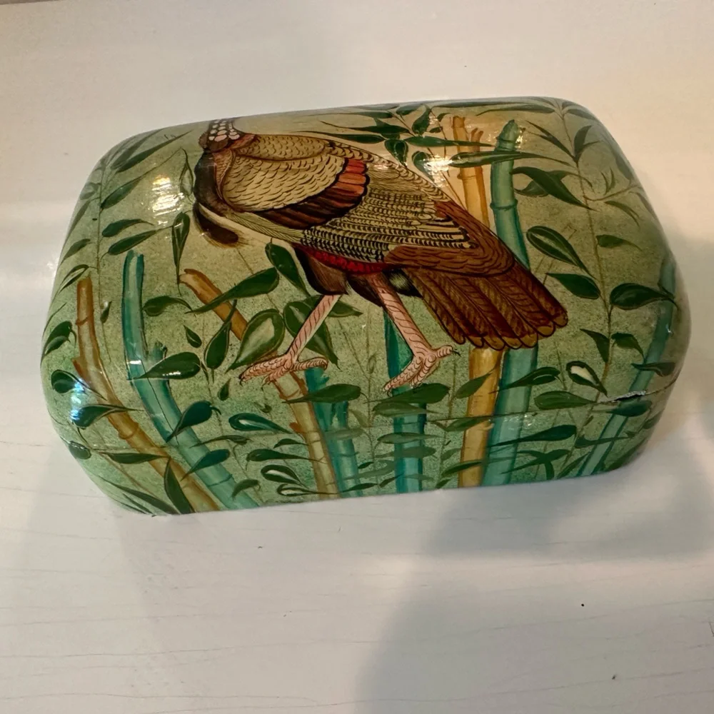 Vintage Hand Painted Press Wood Trinket Box Made in Kashmir India - Picture 2 of 5